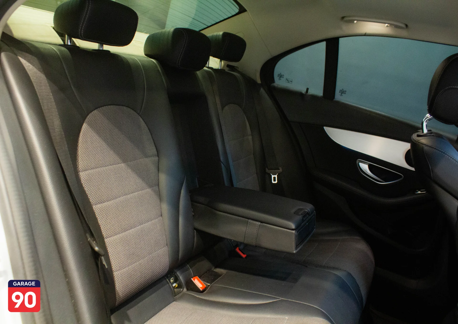 Mercedes C180 Aventguard Plus Import 2016 - صورة 20