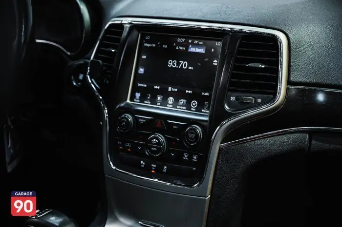 Jeep Grand Cherokee 2018 - صورة 14