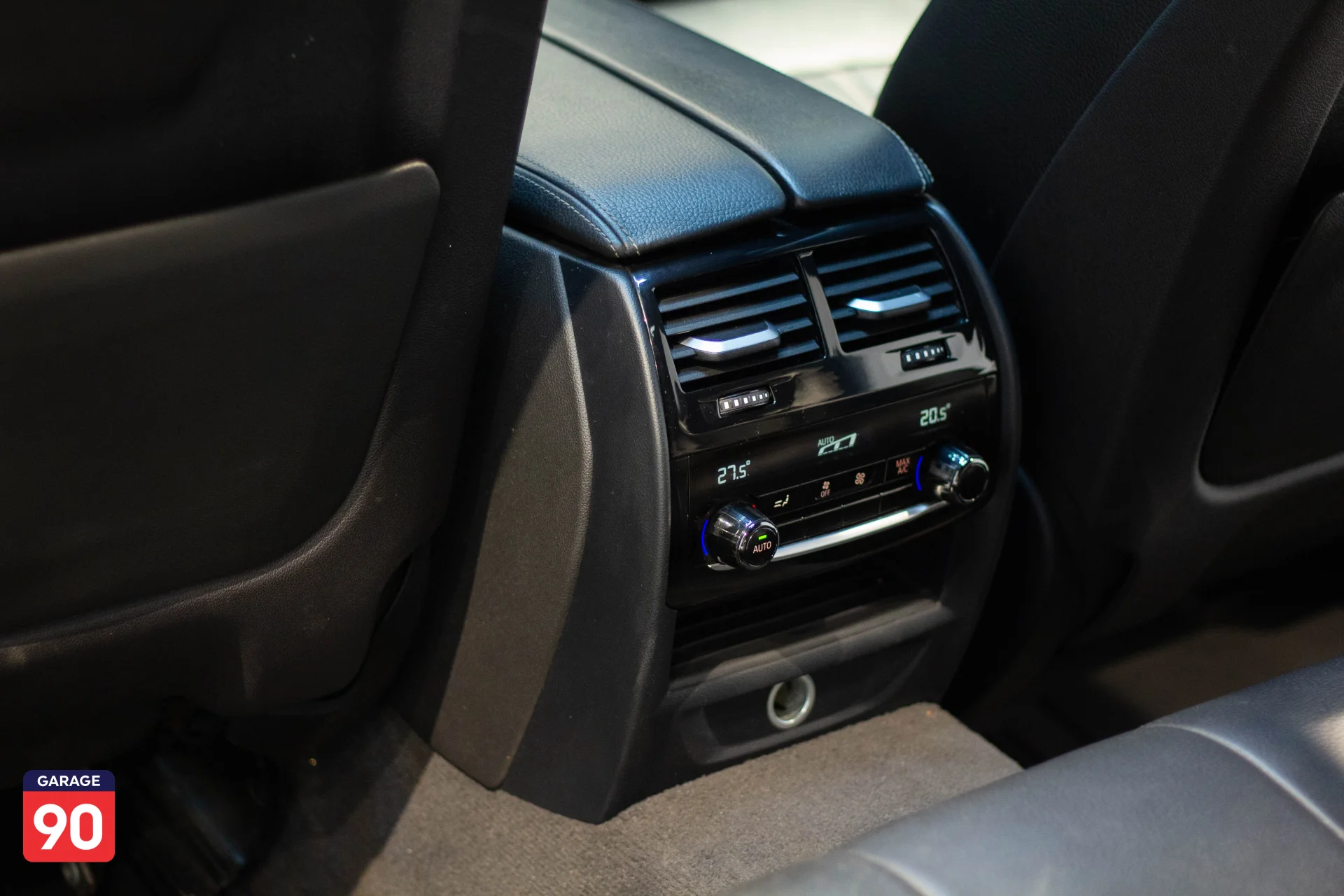 BMW 520 luxury Wakeel 2019 - صورة 16