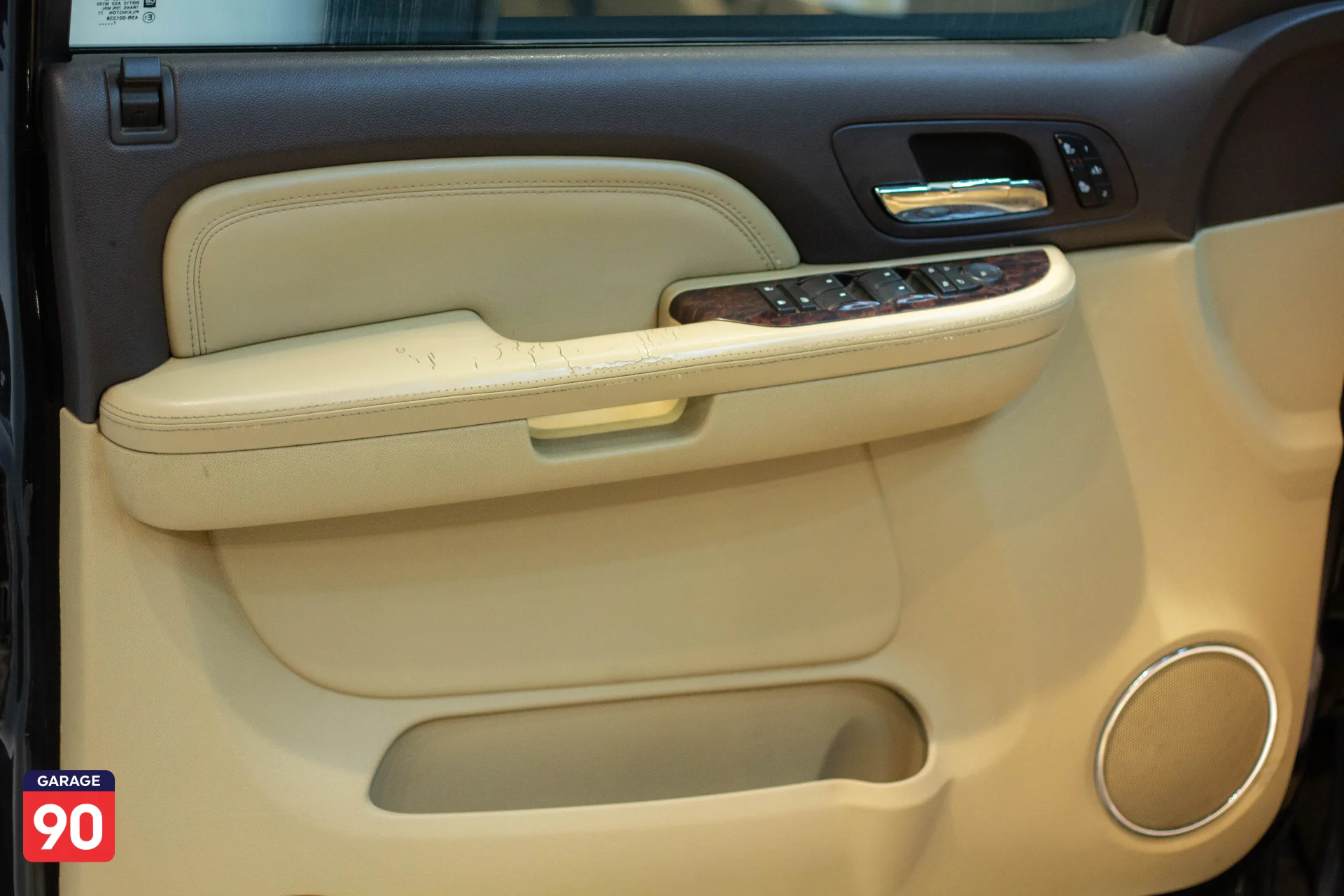 GMC Yukon XL Import 2008 - صورة 17