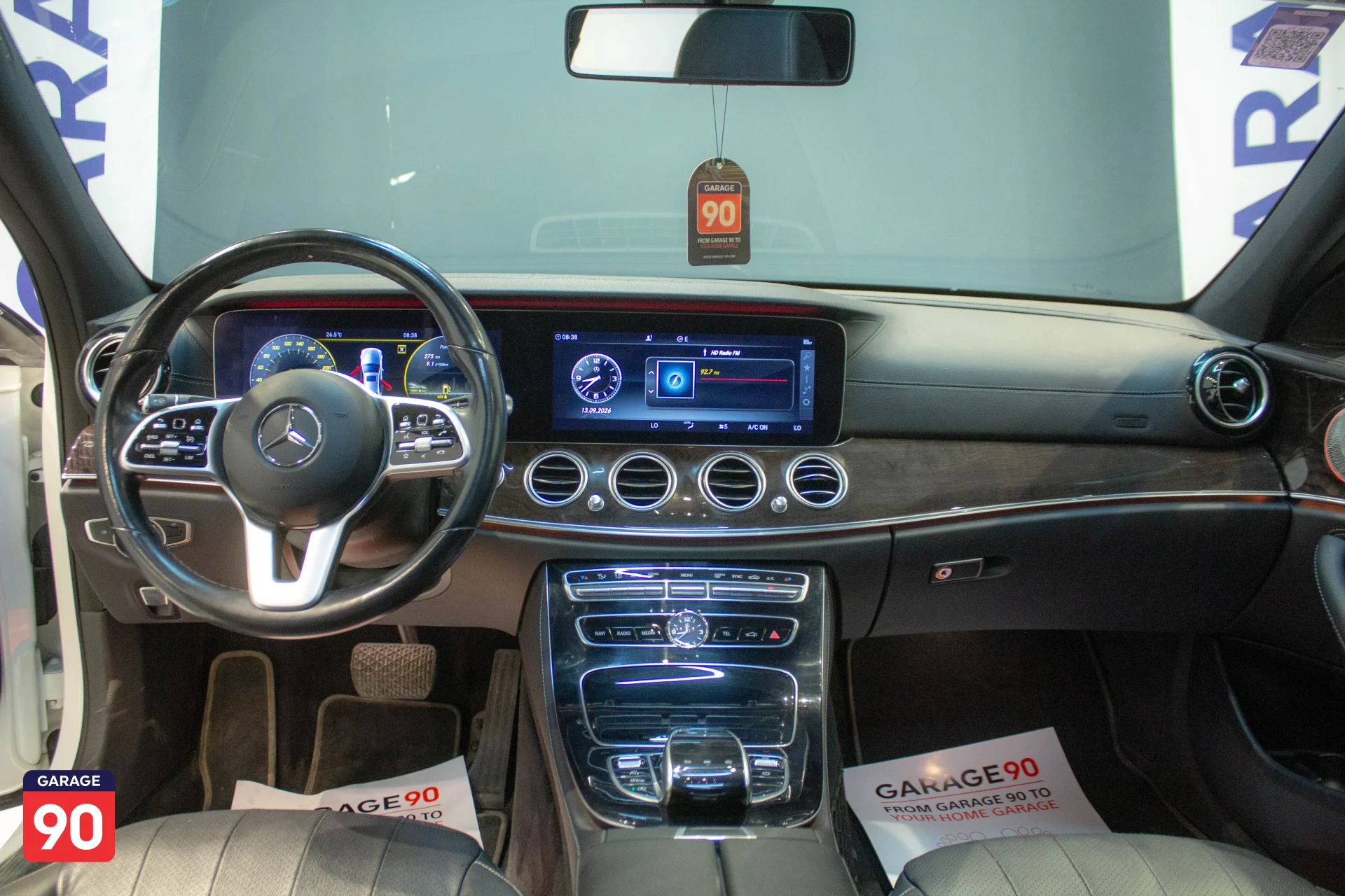 Mercedes E200 Exclusive Wakeel 2020 - صورة 11