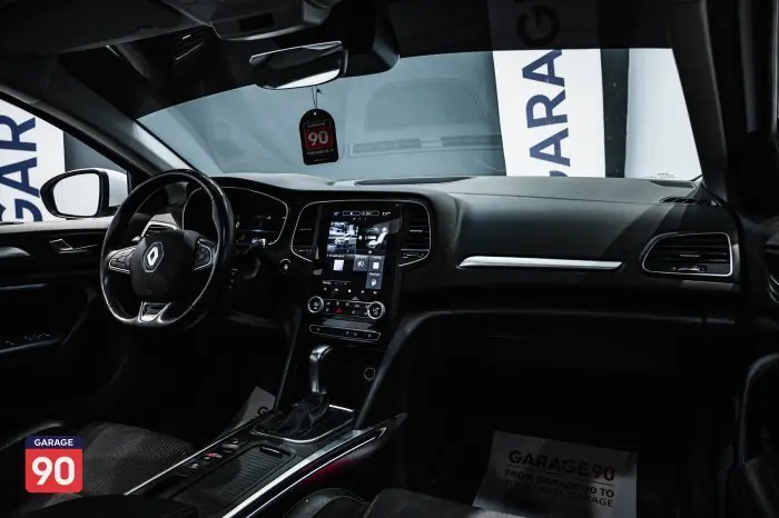 Renault Megane 2022 - صورة 12