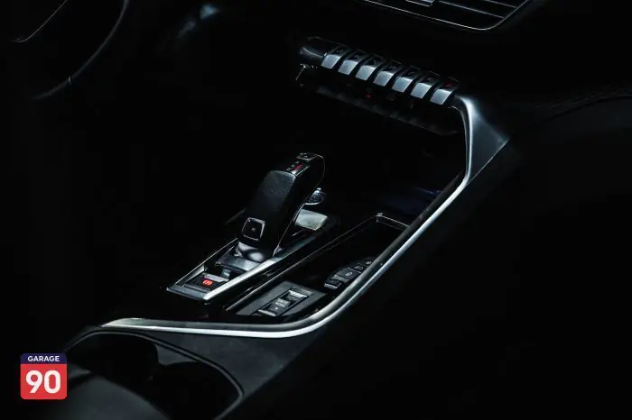 Peugeot 3008 2021 - صورة 16