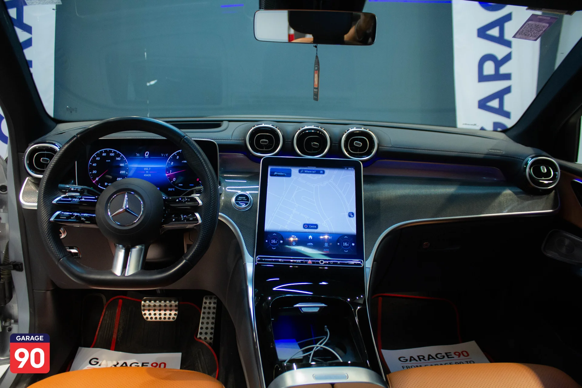 Mercedes GLC200 AMG Import 2024 - صورة 11