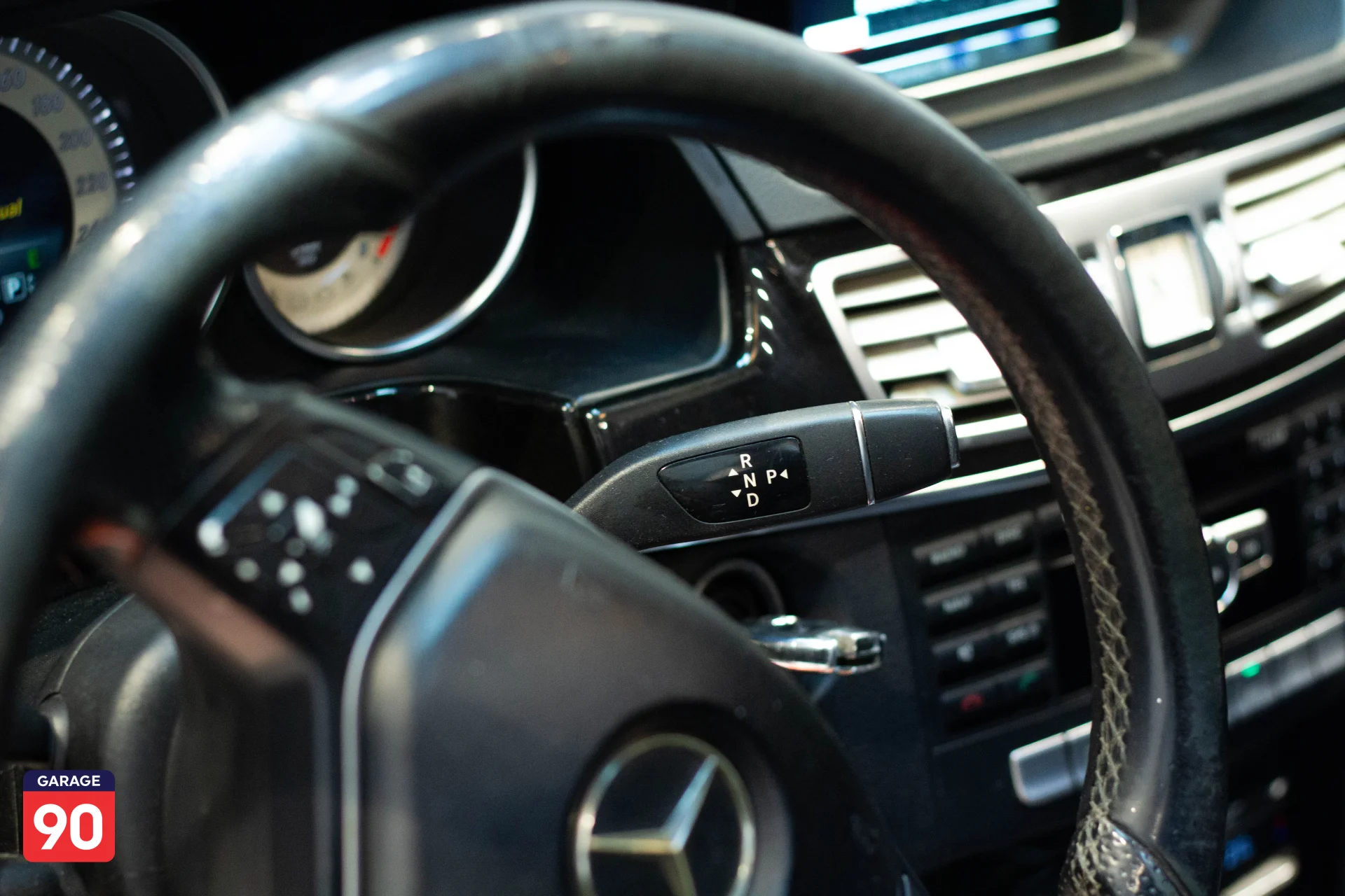 Mercedes E200 Avenguarde Wakeel 2014 - صورة 15