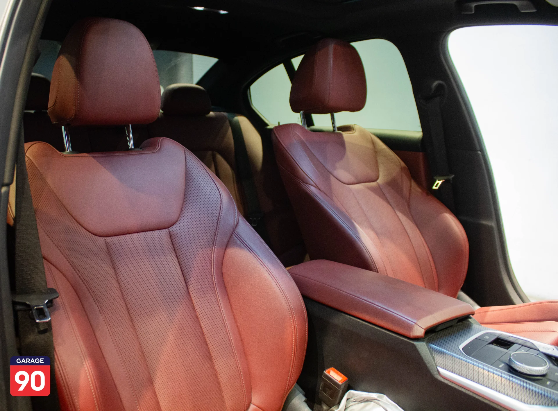 BMW 320i M Sport Wakeel 2023 - صورة 20