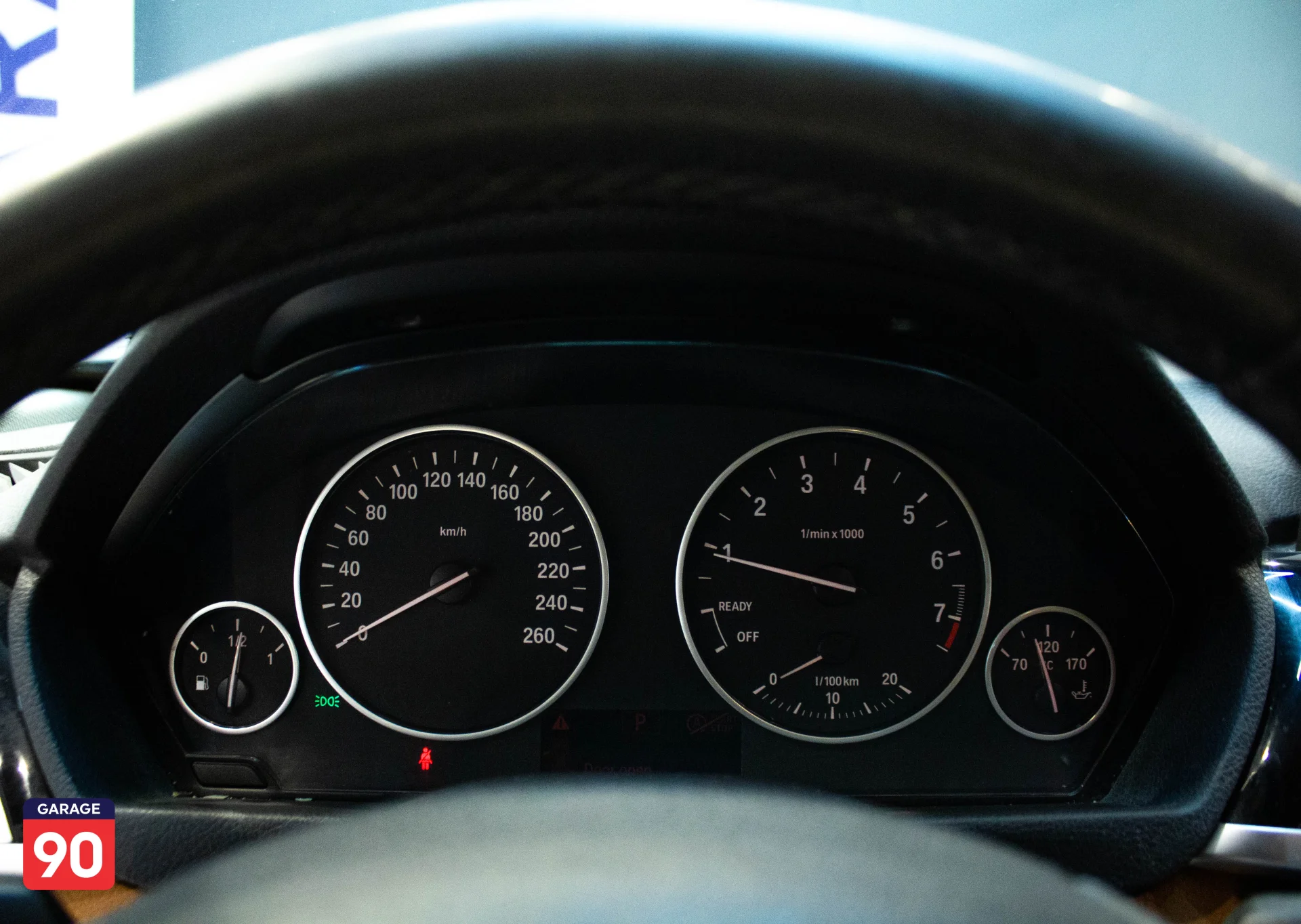 Bmw 318 Luxury Wakeel 2016 - صورة 15