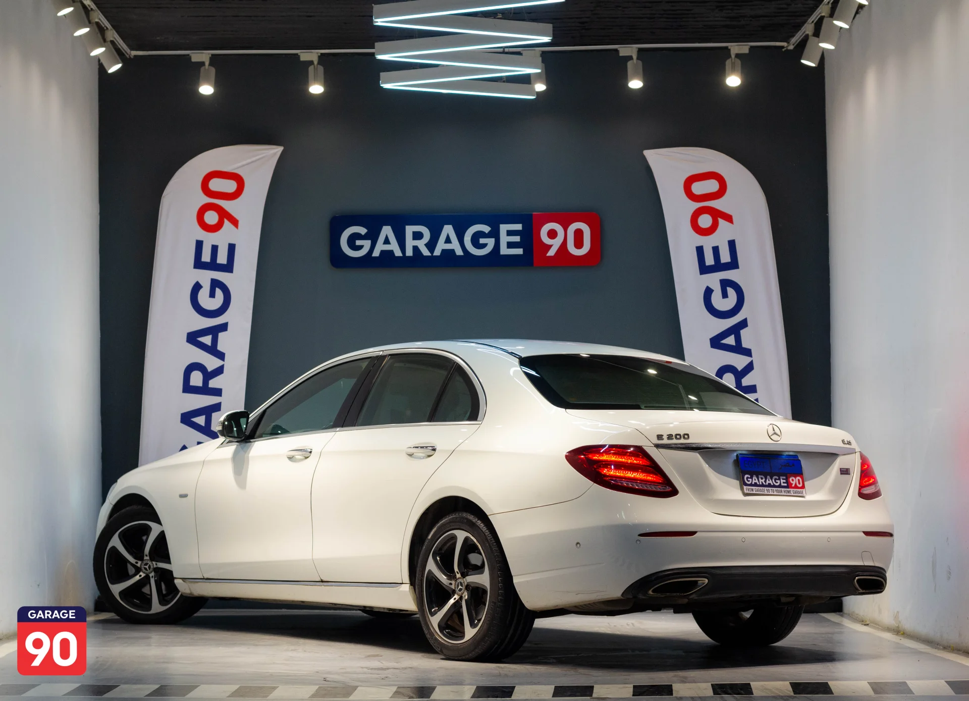 Mercedes E200 Sport Style Wakeel 2020 - صورة 5