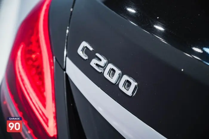 Mercedes-Benz C200 2019 - صورة 14