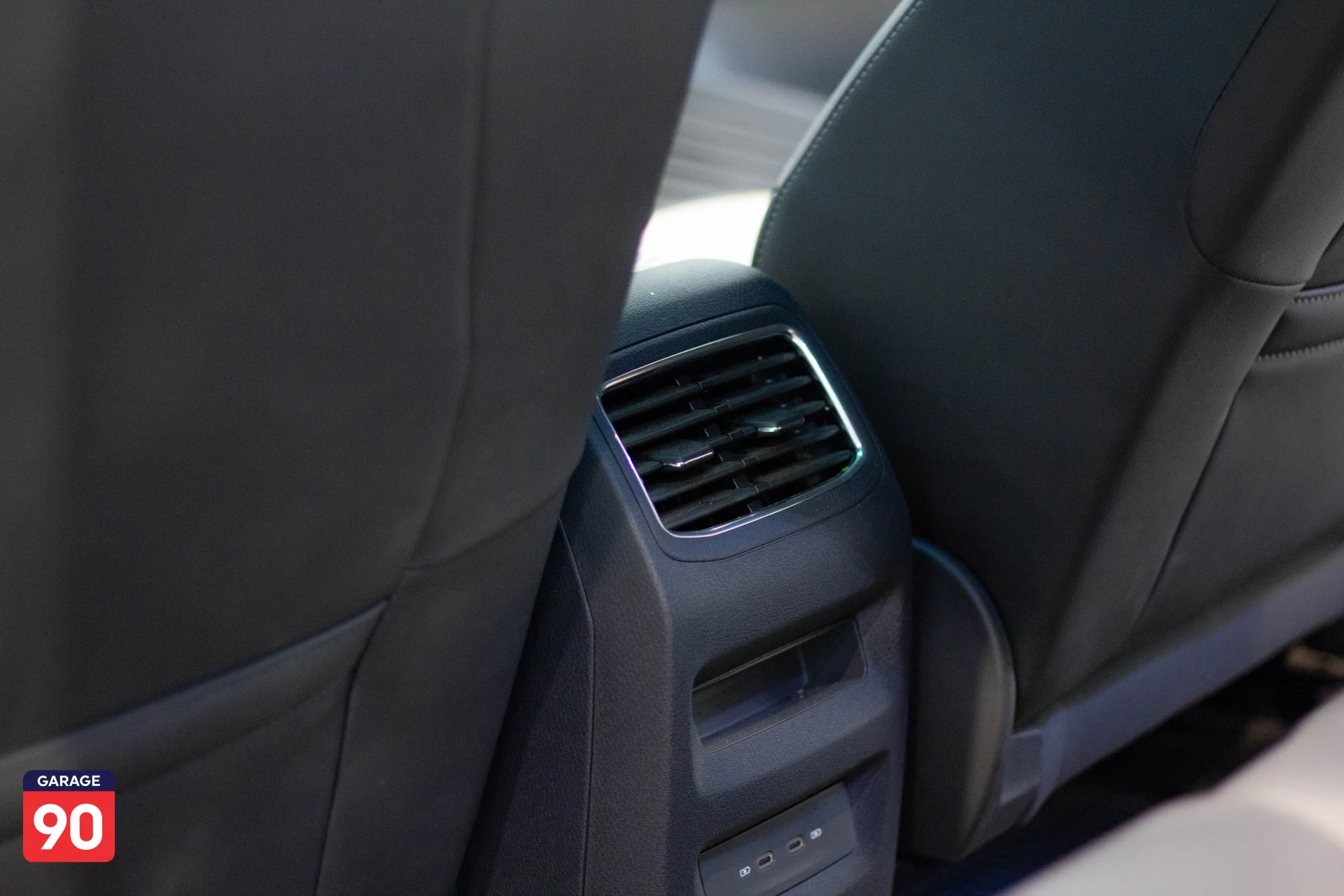 Volkswagen ID4 Crozz SUV Import 2024 - صورة 16