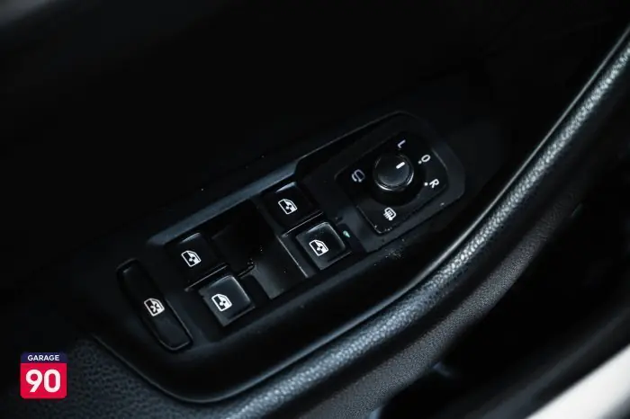 Volkswagen Passat 2018 - صورة 15