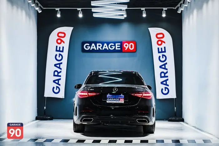 Mercedes-Benz C180 2023 - صورة 4
