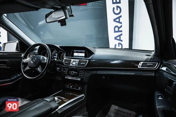 Mercedes-Benz E200 2015 - صورة 12