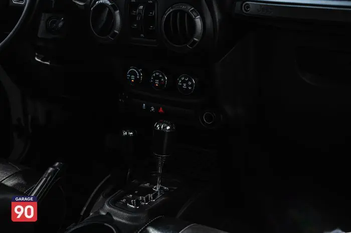 Jeep Wrangler 2015 - صورة 10