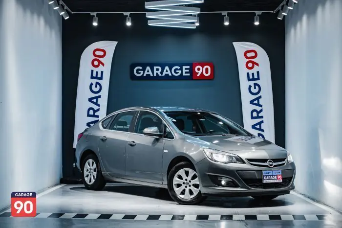 Opel Astra 2021 - صورة 3