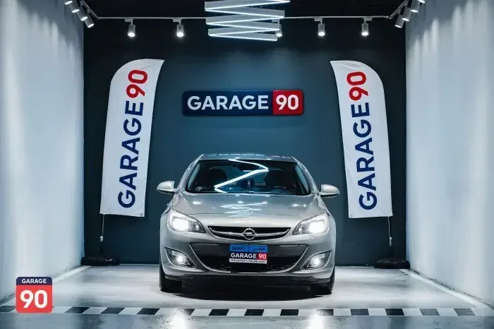 Opel Astra 2021