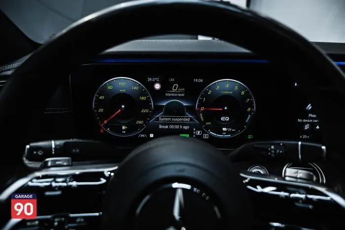Mercedes-Benz E300 2021 - صورة 16