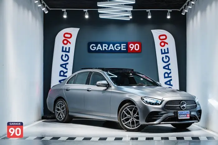 Mercedes-Benz E300 2021 - صورة 3