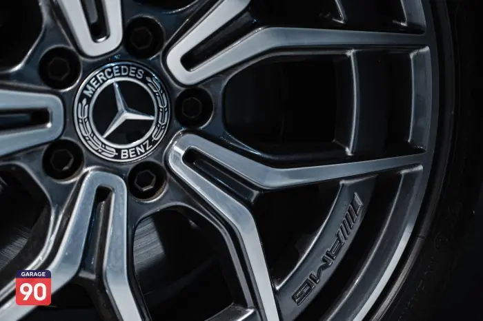 Mercedes-Benz E300 2021 - صورة 16