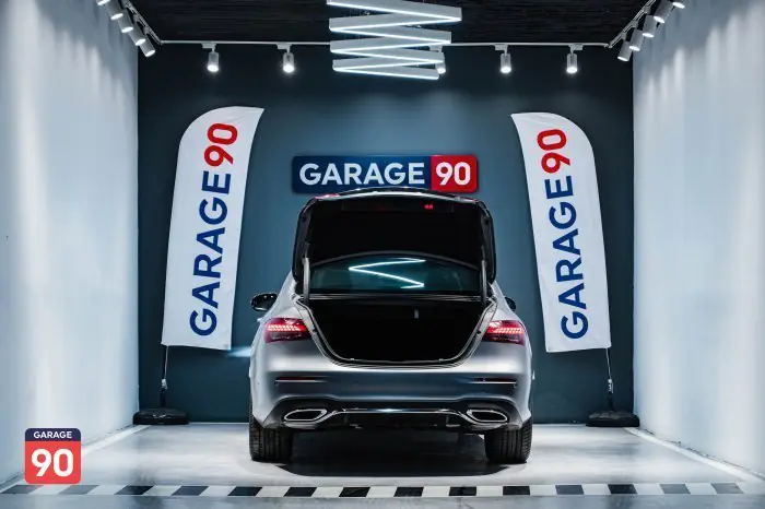 Mercedes-Benz E300 2021 - صورة 8