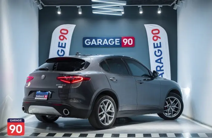 Alfa Romeo Stelvio 2020 - صورة 6