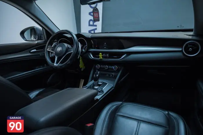 Alfa Romeo Stelvio 2020 - صورة 10