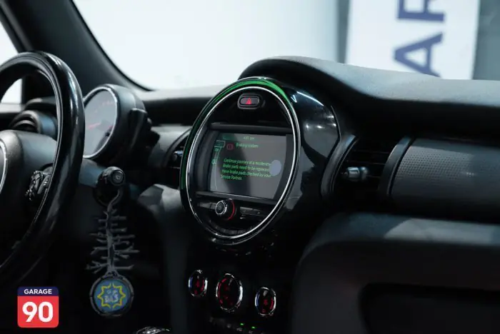 Mini Cooper 2017 - صورة 10