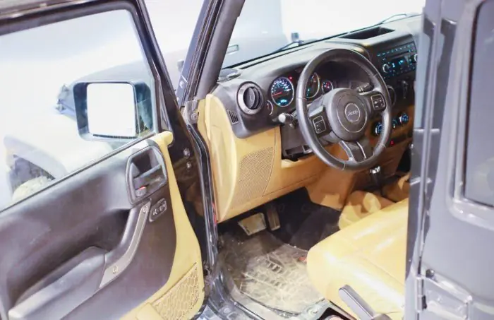 Jeep Wrangler 2015 - صورة 13