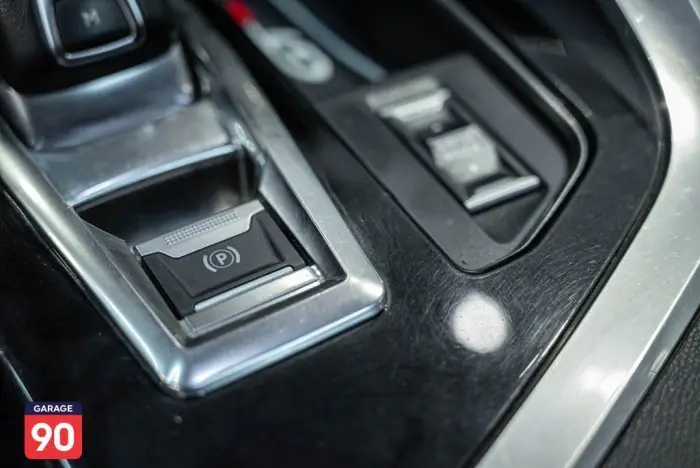 Peugeot 3008 2021 - صورة 19