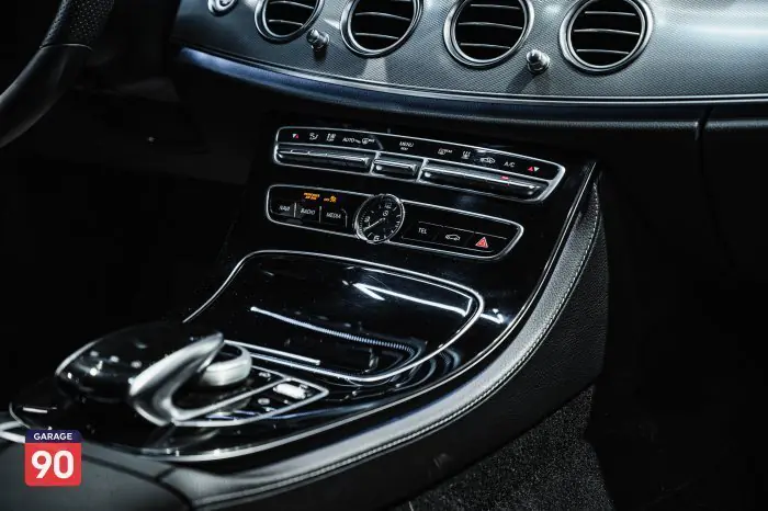 Mercedes-Benz E350 2018 - صورة 15