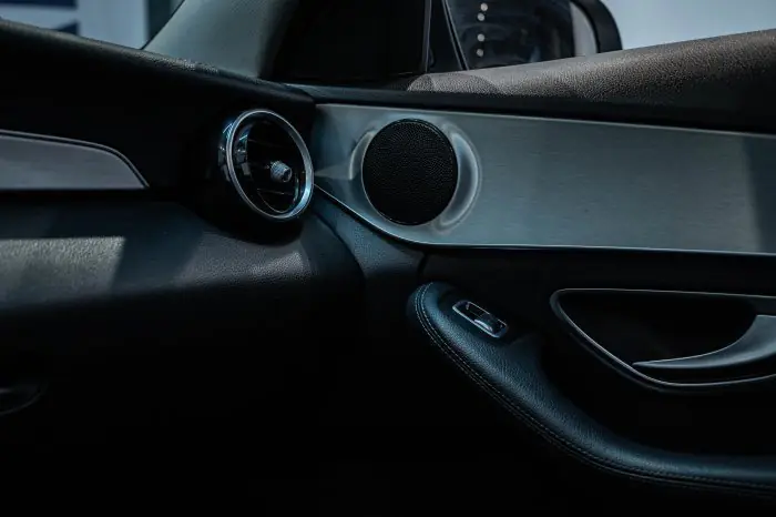 Mercedes-Benz C180 2018 - صورة 16