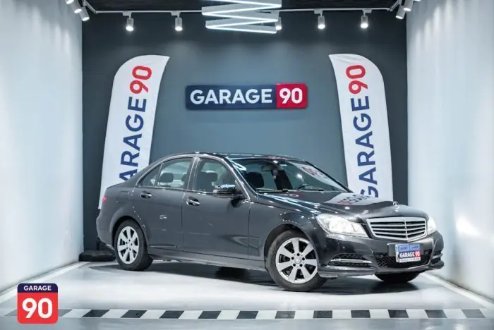 Mercedes-Benz C180 2014 - صورة 3