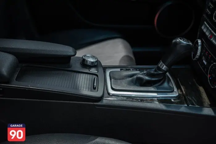 Mercedes-Benz C180 2014 - صورة 20