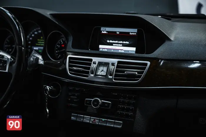 Mercedes-Benz E200 2015 - صورة 12