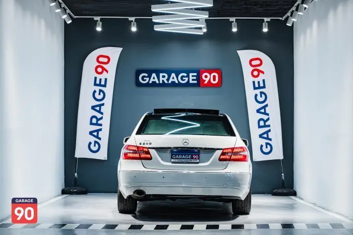 Mercedes-Benz E250 2010 - صورة 4