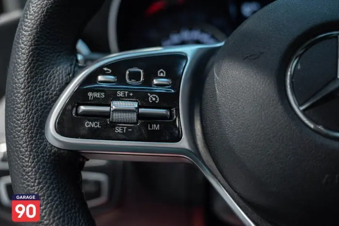 Mercedes-Benz C180 2019 - صورة 10