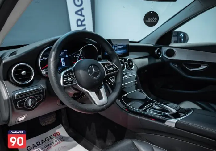 Mercedes-Benz C180 2019 - صورة 15