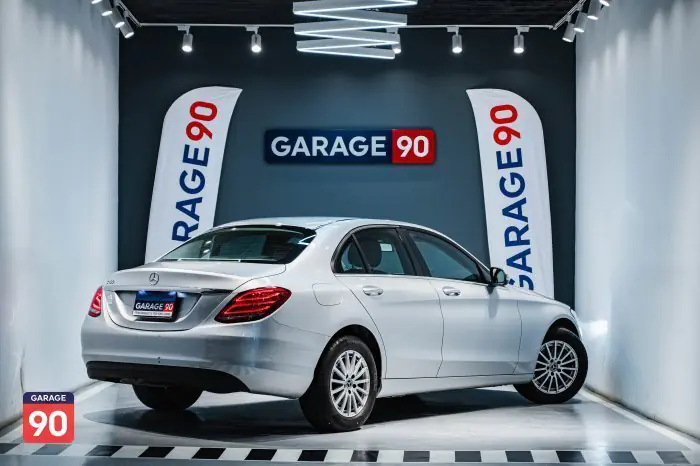 Mercedes-Benz C180 2017 - صورة 6