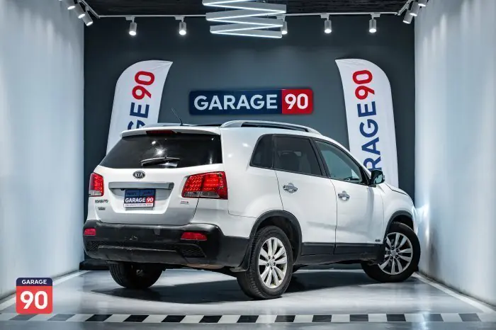 Kia Sorento 2012 - صورة 6