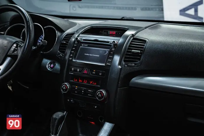 Kia Sorento 2012 - صورة 16