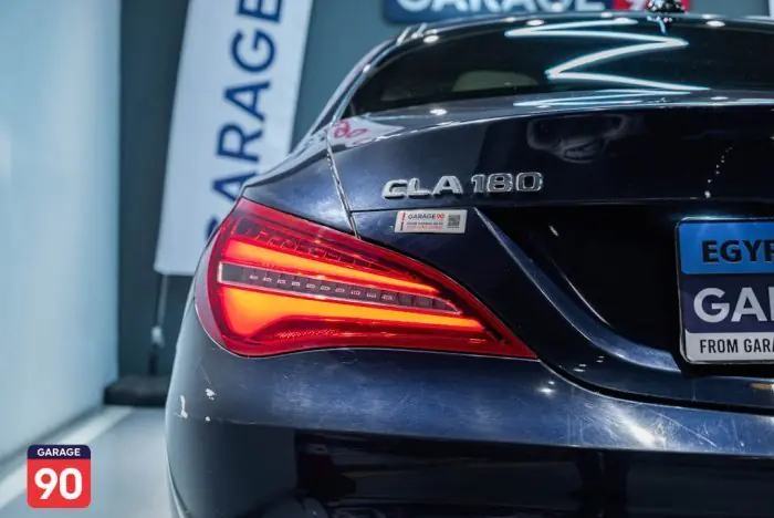 Mercedes-Benz CLA180 2019 - صورة 9