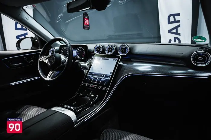 Mercedes-Benz C180 2022 - صورة 8