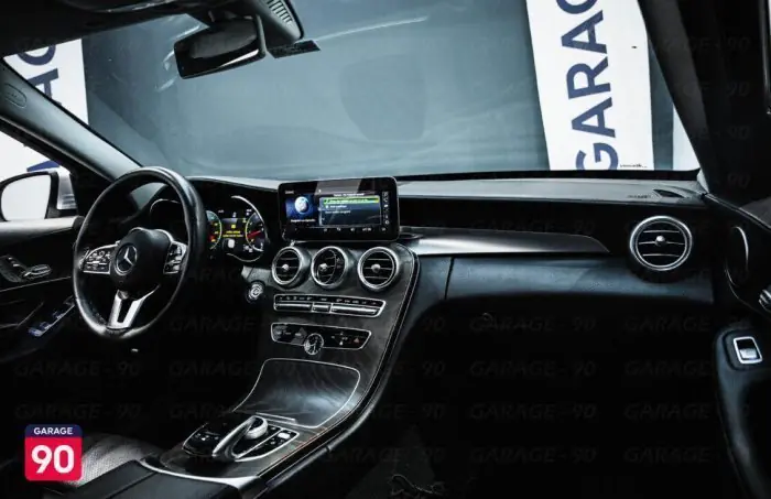 Mercedes-Benz C180 2019 - صورة 9