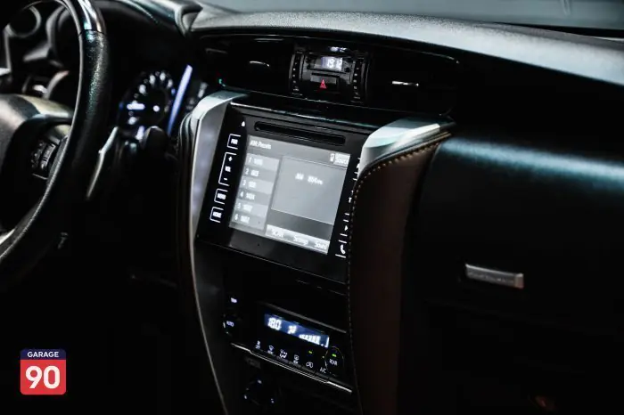 Toyota Fortuner 2019 - صورة 15