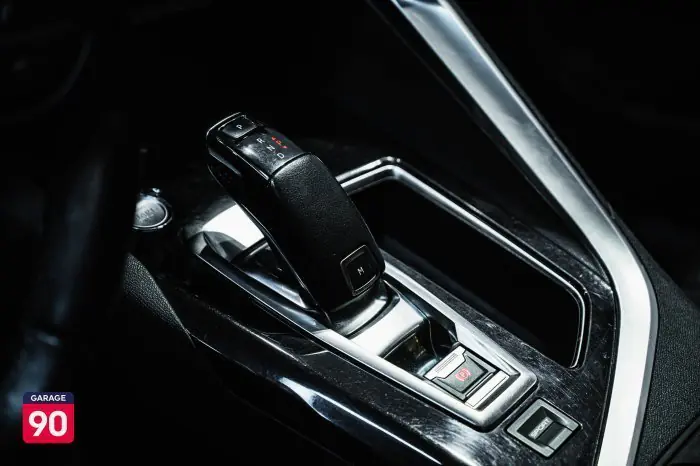 Peugeot 3008 2020 - صورة 12