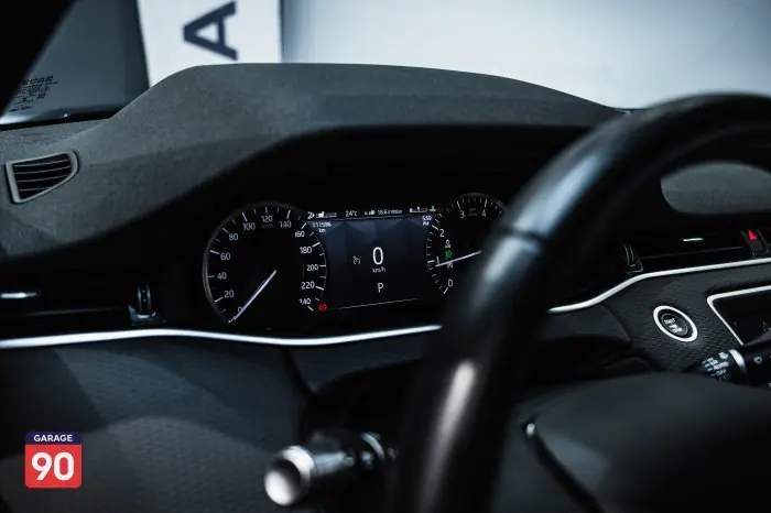 Land Rover Evoque 2021 - صورة 12