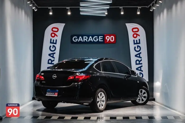 Opel Astra 2021 - صورة 6