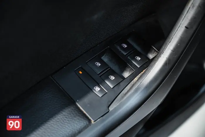 Opel Astra 2021 - صورة 17