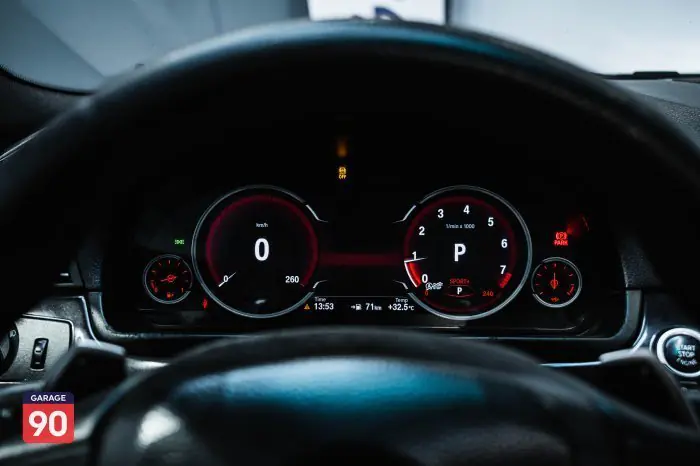 bmw 528i 2014 - صورة 15