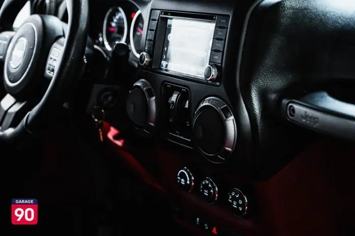 Jeep Wrangler 2015 - صورة 12